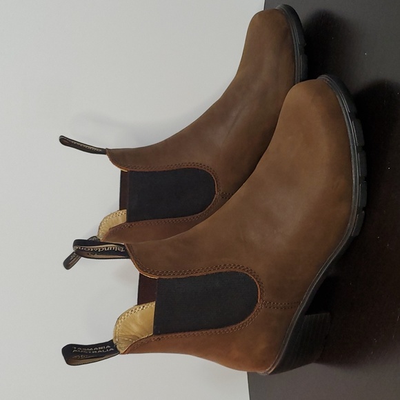 Blundstone Tasmania Australia Boots with Heel. Size 8.5 US - Picture 2 of 6